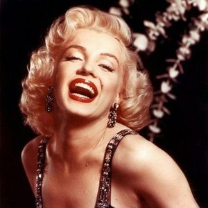 Meet your Posher, Robyn